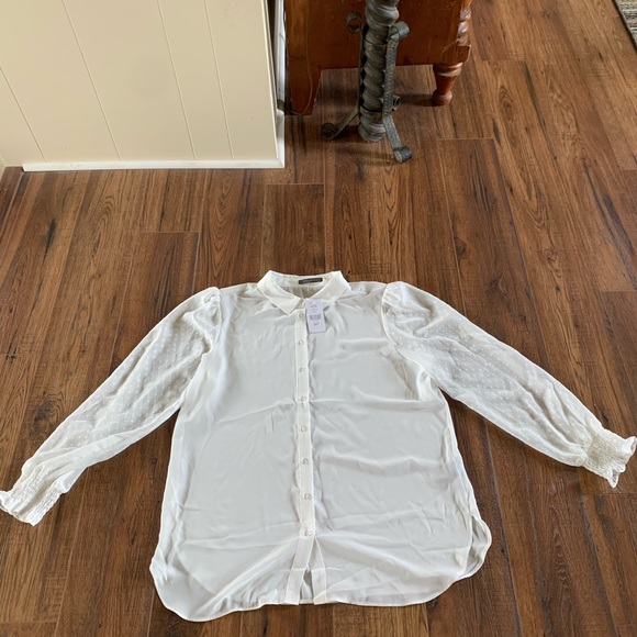 Beautiful White Blouse - XL - Picture 4 of 5